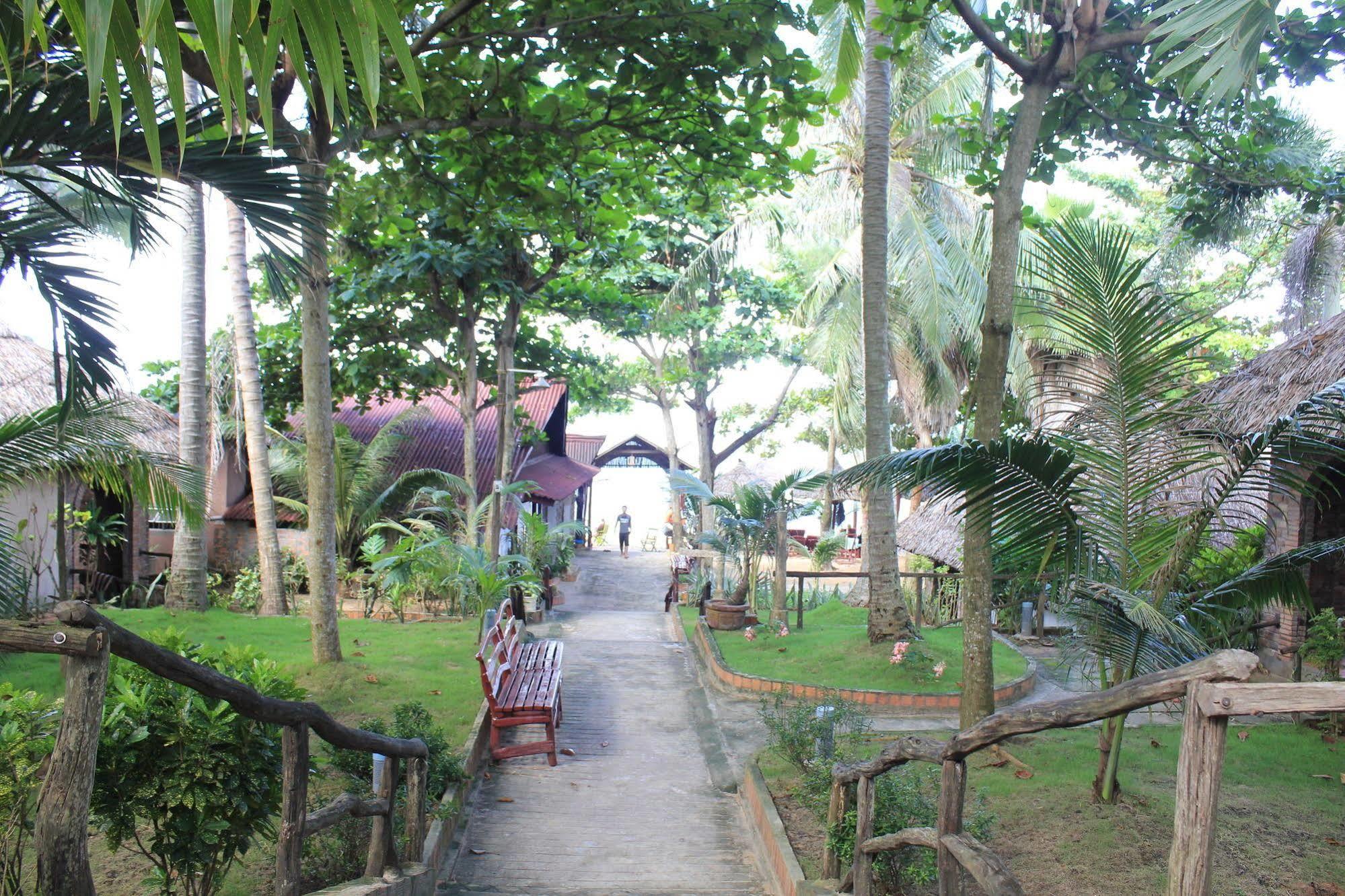 Lien Hiep Thanh Homestay & Beach Bar Phú Quốc Exterior foto